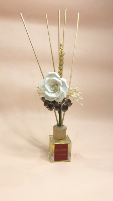 Diffuser Small - White Rose + Soft Brown Hydrangea