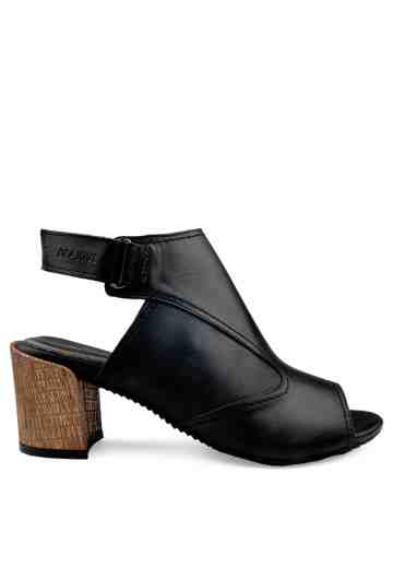 Soiree Heels Sandals Black