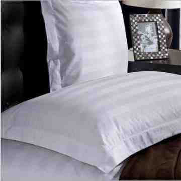 Extra 2 Pillow Cases Hotel White Line