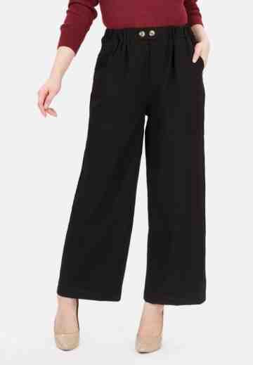 Two Button Culotte Pants in Black image