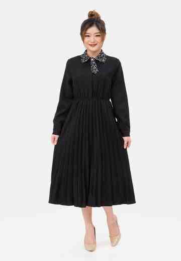 Jane Midi Dress in Black image