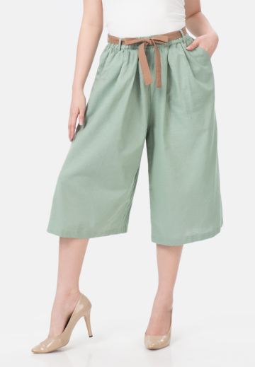 Green Short Linen Pants with Belt image