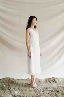 Sicillian dress in white l 1 LEFT