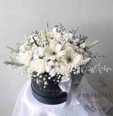 All White Bloombox with Extra Cotton Flowers