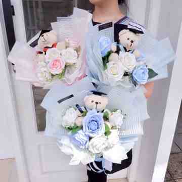 6 Artificial Roses with Graduation Teddy Doll - 2 Tone Colors